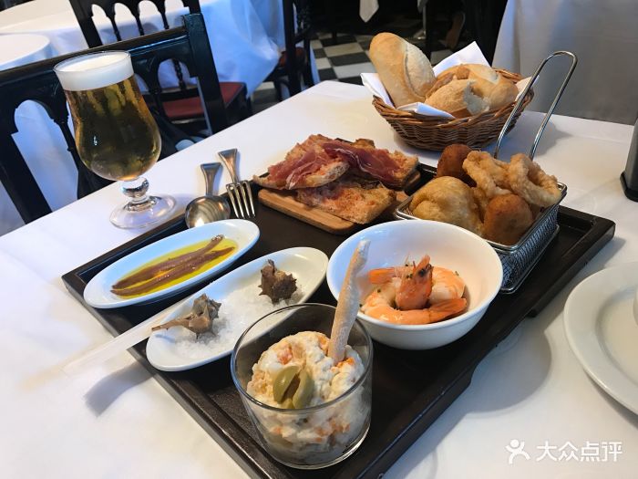 天订了位,但行程有变提早一个多小.-7 Portes-