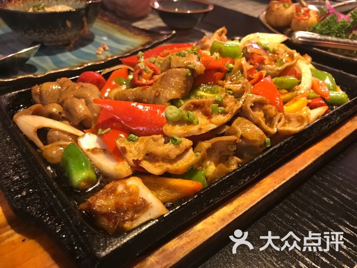 铁板肥肠
