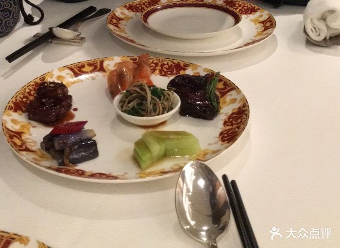 三荤三素凉菜拼盘