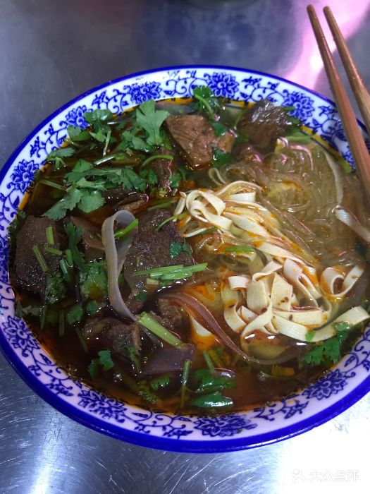 大块牛肉粉丝