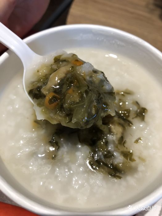 雪菜笋丁鸡肉粥