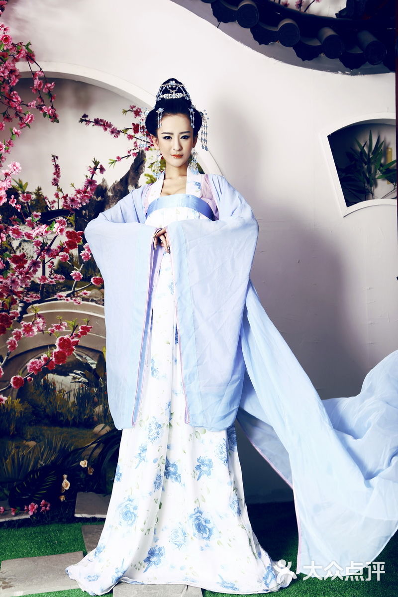 敖雪古装摄影