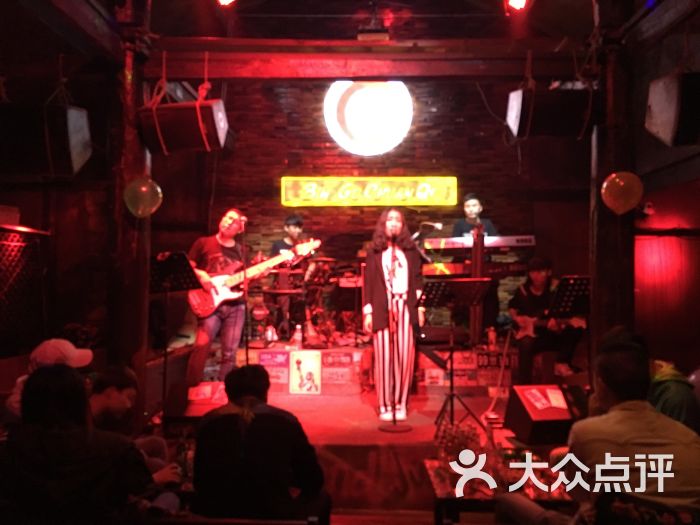 传奇酒吧图片 第14张
