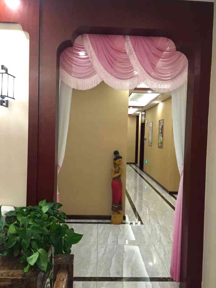月亮湾美容美体按摩spa(马鞍山路店)-"【项目】按摩小尹姐姐手法好,人