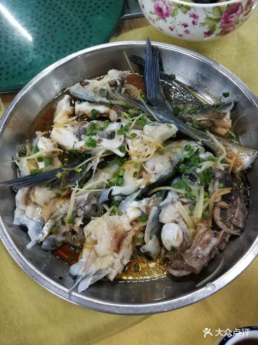 清蒸鱼头
