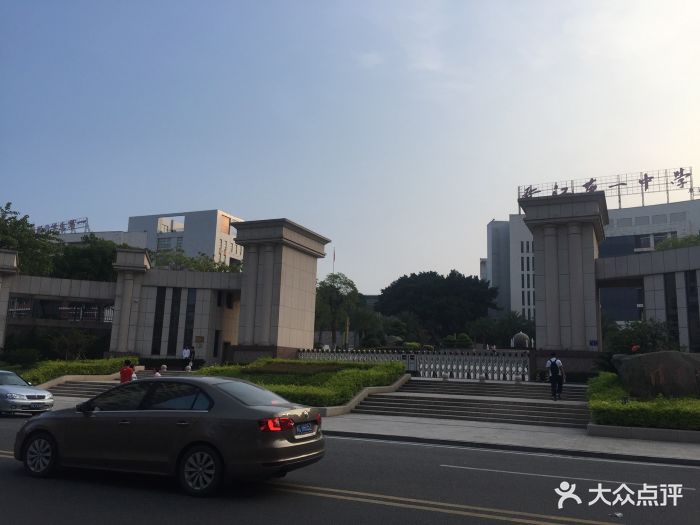 晋江第一中学图片