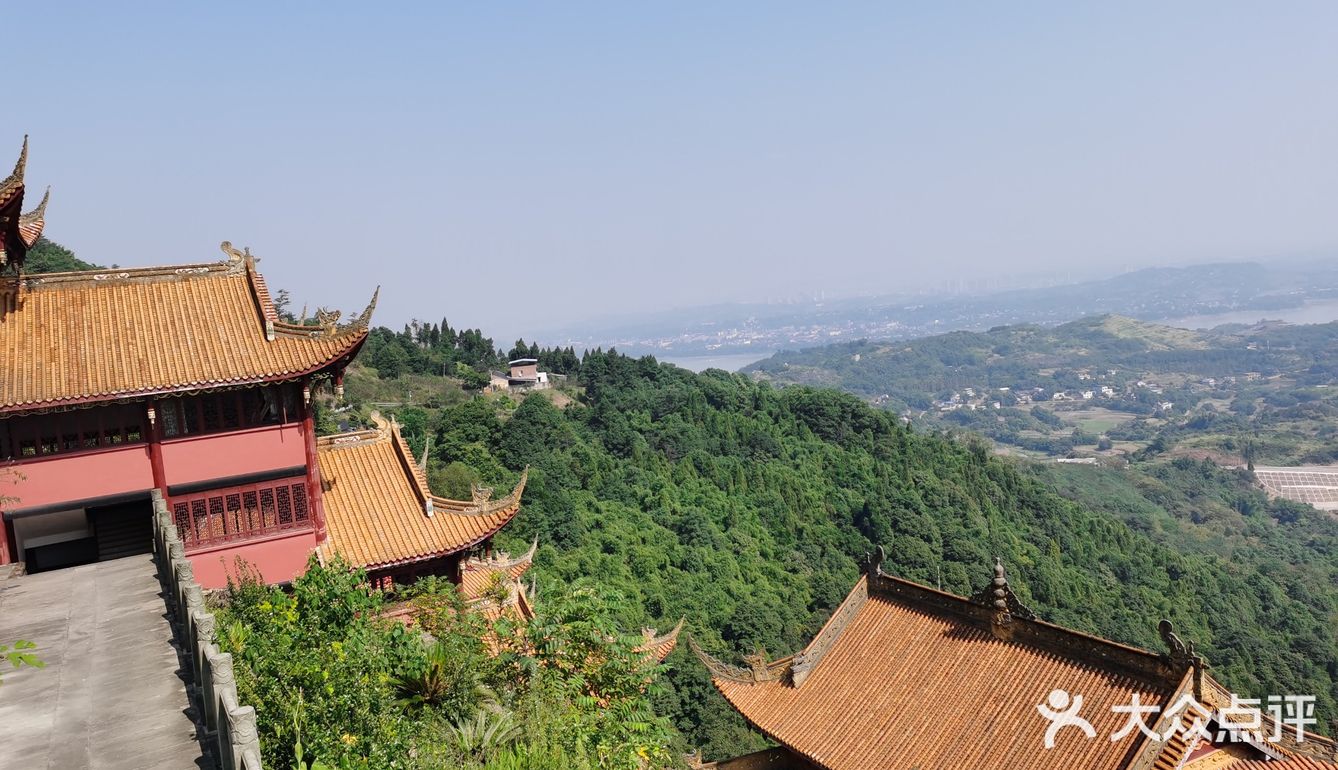 全国唯一的黑脸观音在方山