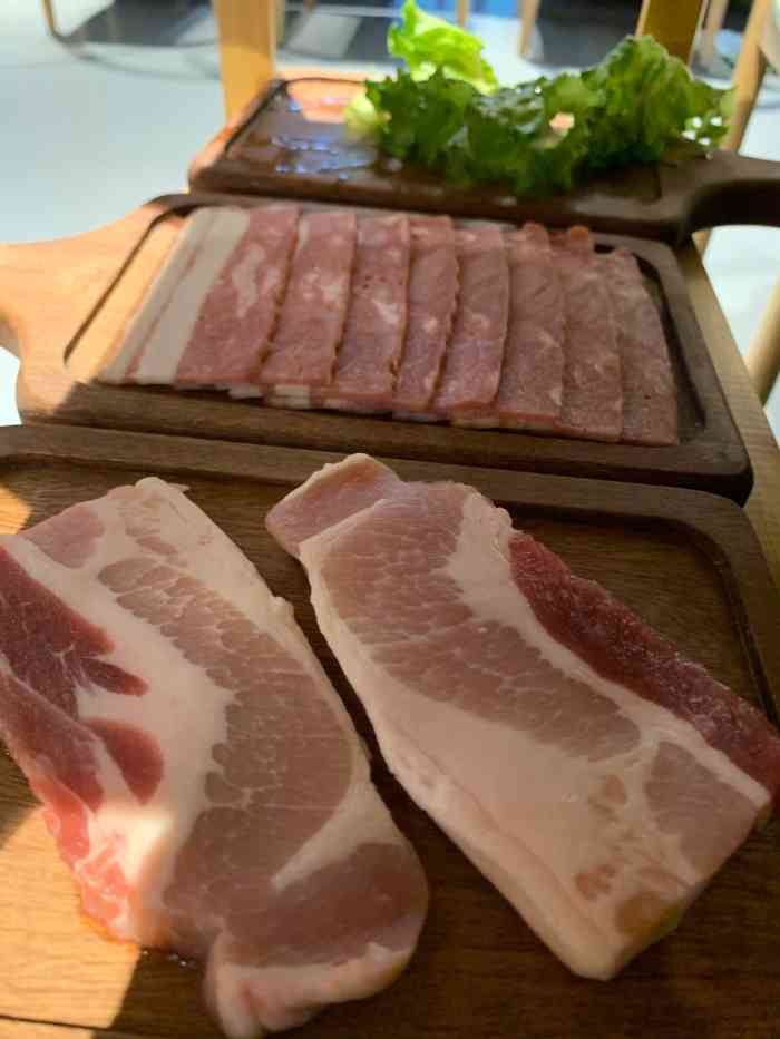 大喜家韩式烤肉-"「羊五花肉」肥瘦相间的羊肉片,烤完