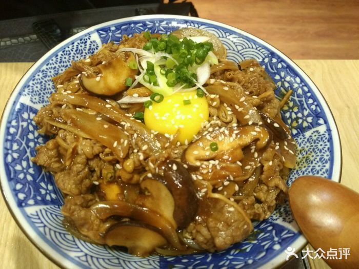日式滑蛋肥牛饭