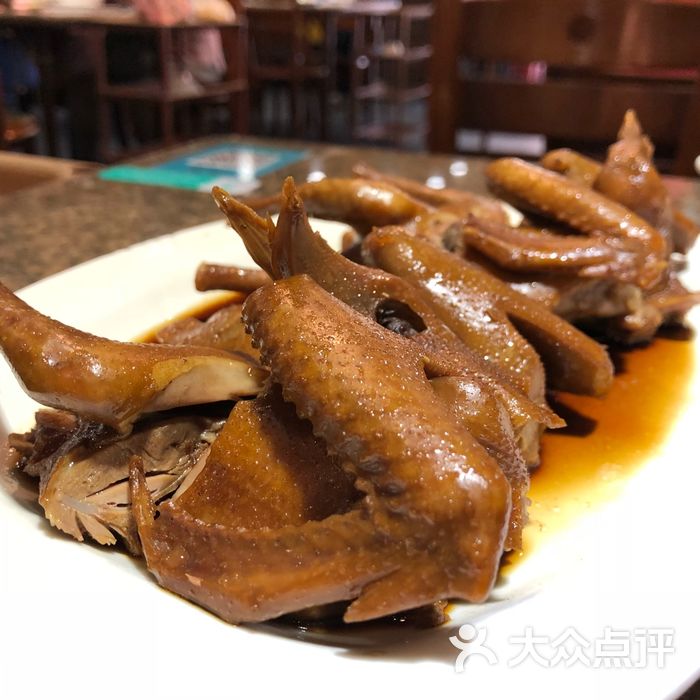 燕锅中山石岐乳鸽专门店