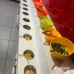 是不到30的价格,但是味道都是蛮不错的,他们家做的有点类似巴奴风格的