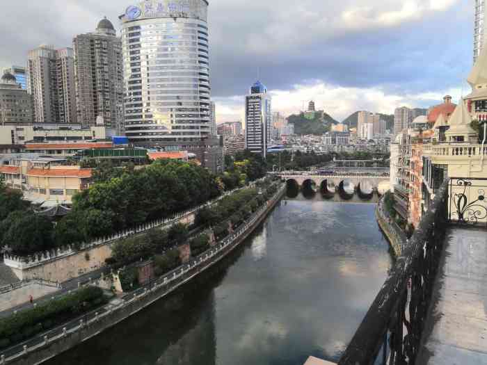 贵州龙(箭道街店)