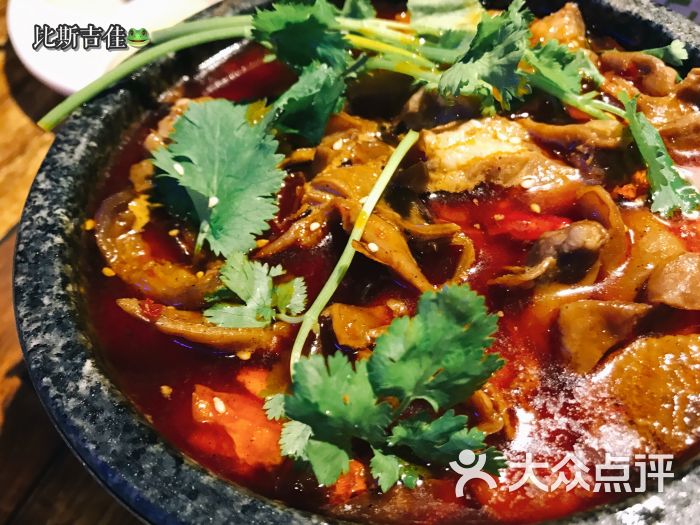 石锅肥肠