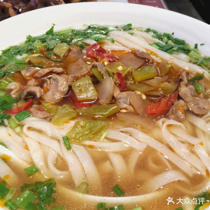 万利记老长沙米粉小吃社(丰盛町店)酸辣鸡杂粉图片 - 第443张