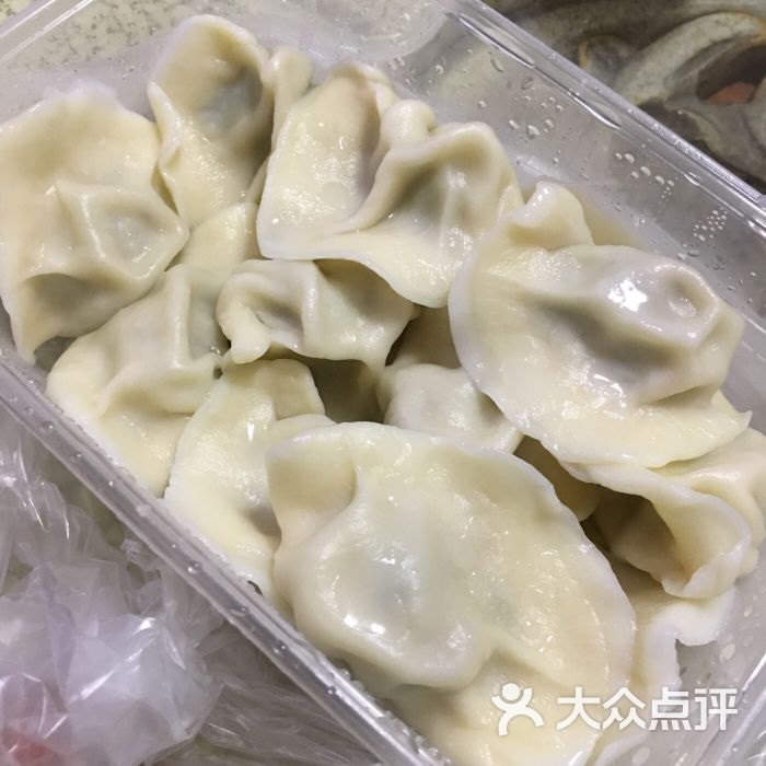 荠菜猪肉水饺(外卖:12/2两)