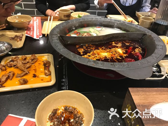 小渔棠砂锅鱼重庆老火锅(五道口店)图片 - 第7张