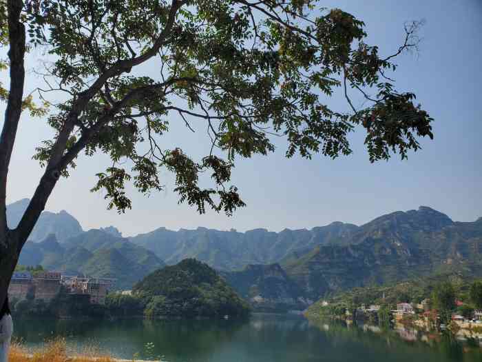 顺平龙潭湖风景区