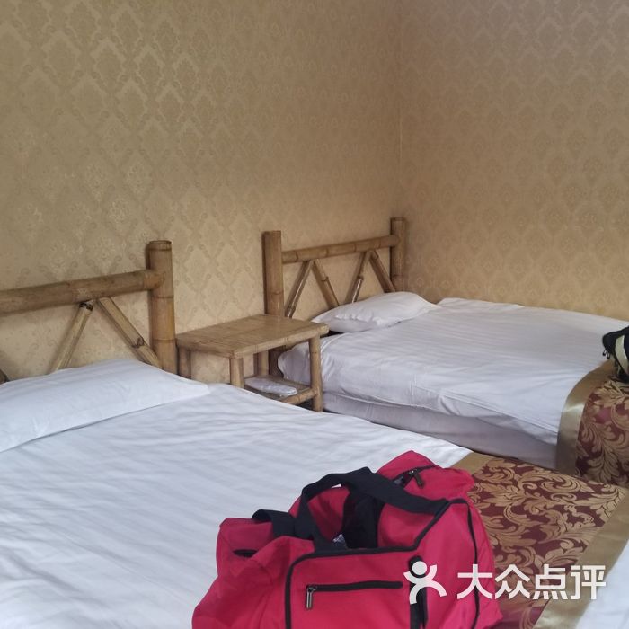 霞云岭国家森林公园山水人家