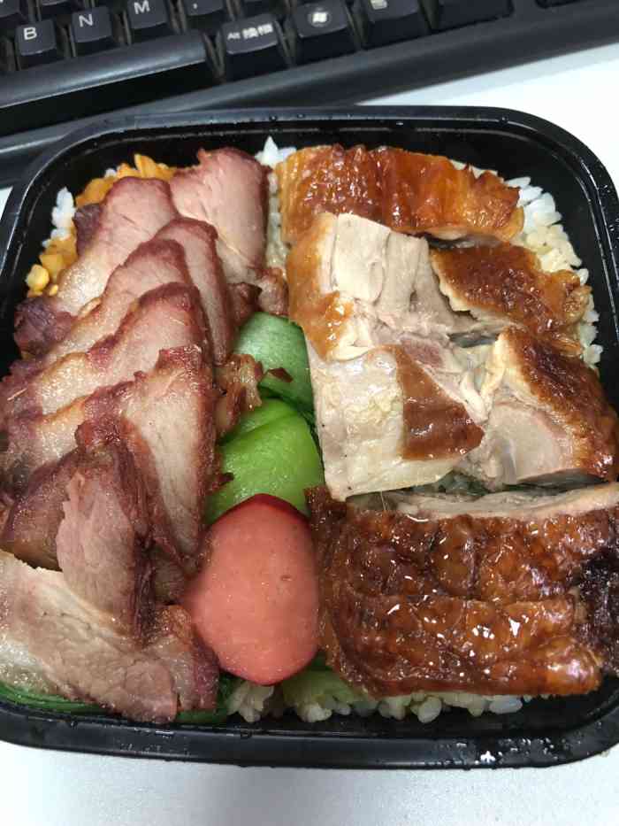湾仔港式烧腊(金桥店)-"口感好,离我家很近,环境还,再