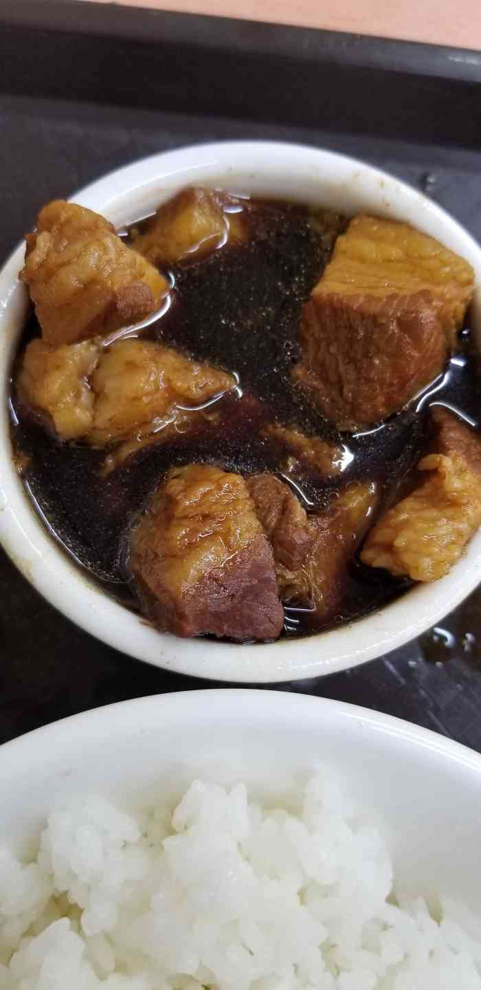 刘大胖酸菜坛肉总店