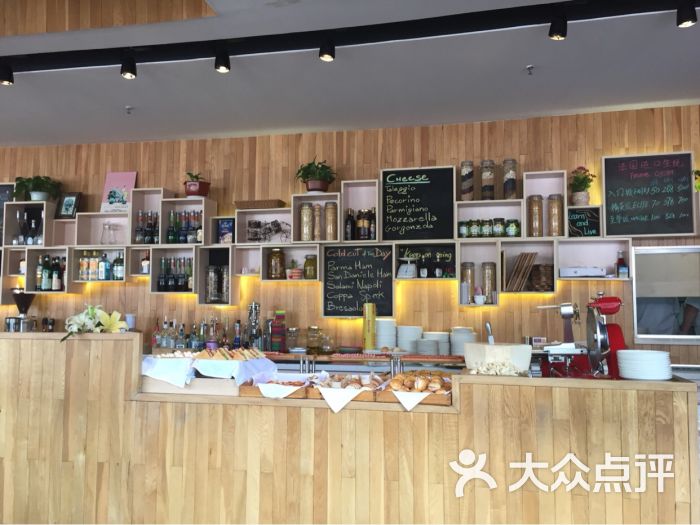 玲珑的小店 CciLaliwrZNgXSDkggBhlRTd-rRo1WTNp-fnuycYJqV4HSJ6OHF9_w-Vf3sTUGo3TYGVDmosZWTLal1WbWRW3A.jpg