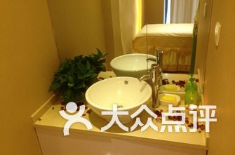 上海美容院排名_美容院门头