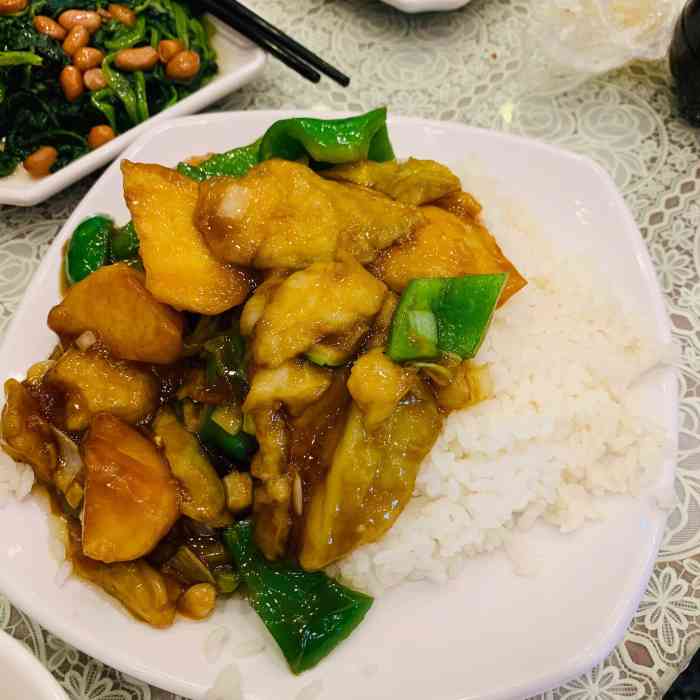 「地三鲜盖饭」太太太好吃了!我永远爱地三鲜
