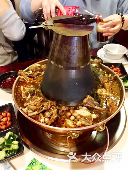 羊蝎子锅底