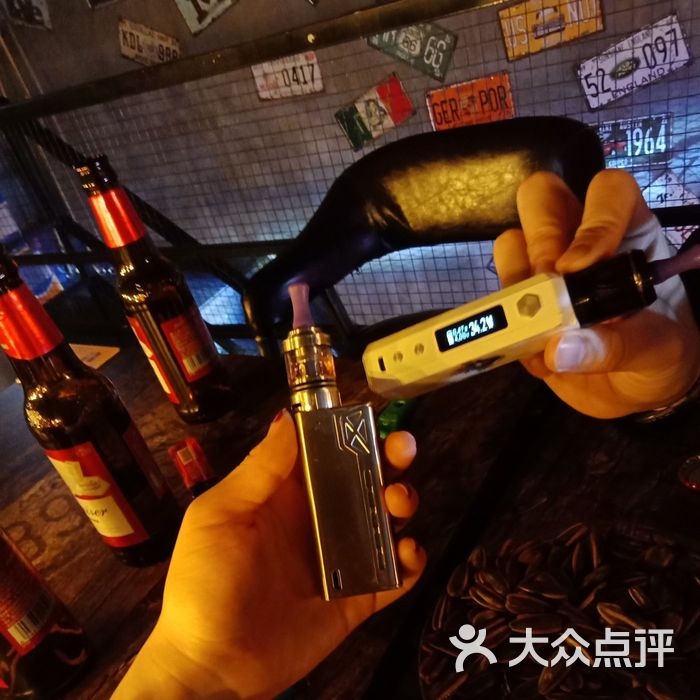 摆渡人蒸汽电子烟音乐吧图片-北京酒吧-大众点评网