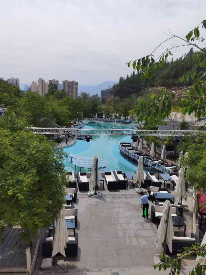 翠湖酒店-"[薄荷]环境: 环境非常舒适,湿度不错,."