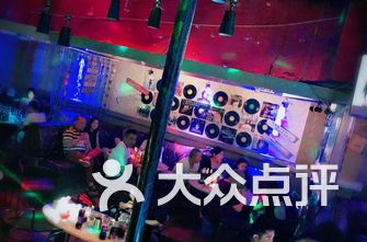 重庆酒吧排名_重庆辰色酒吧(3)