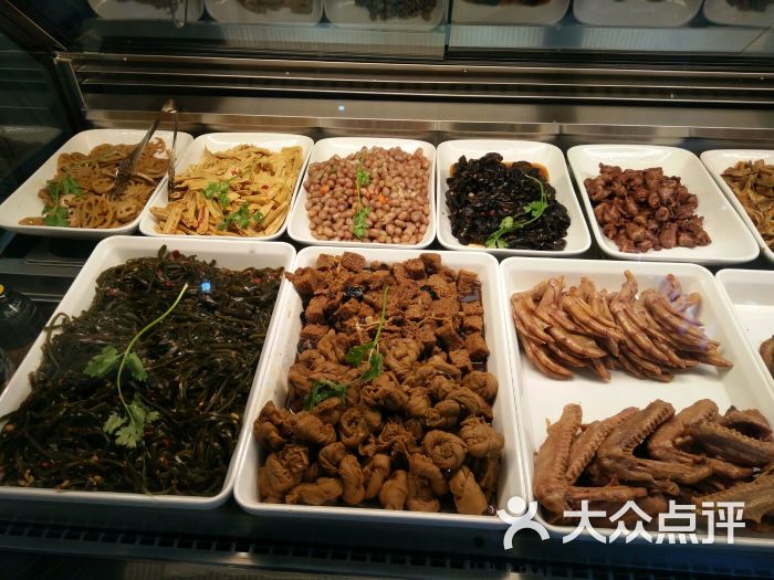 臻卤淳味(琦寓生活美食广场店)图片 第4张