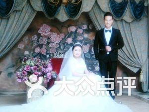 襄城县婚纱摄影_襄城县金巴黎婚纱摄影