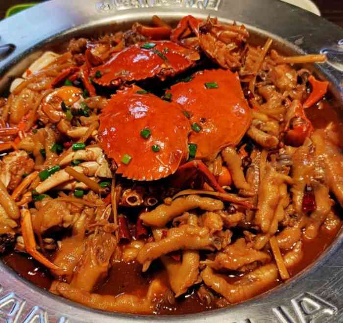 胖哥俩肉蟹煲(湖里万达店「肉蟹煲加鸡爪」肉蟹煲加鸡爪,好吃的呀