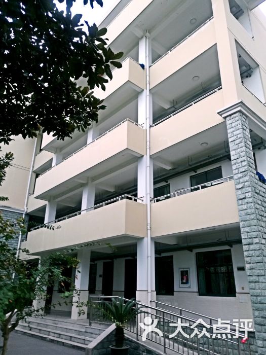 莘庄中学图片 - 第1张