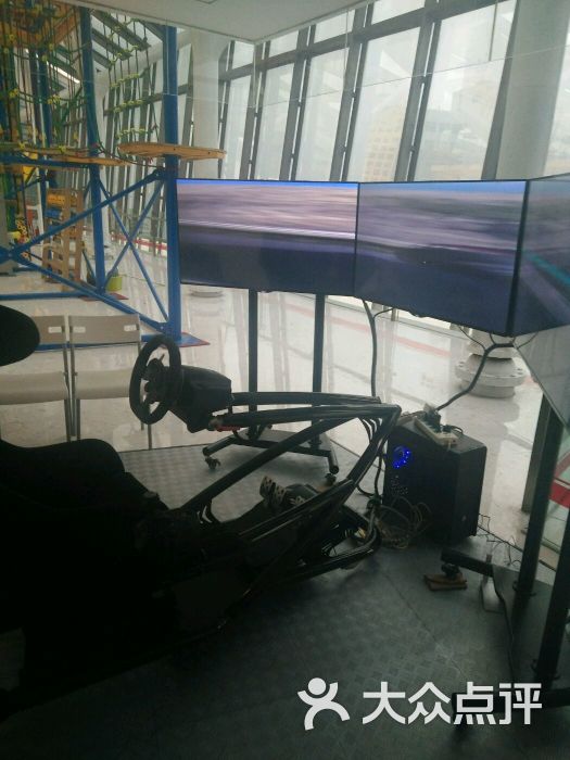 幻速vr赛车竞技馆-图片-石家庄运动健身