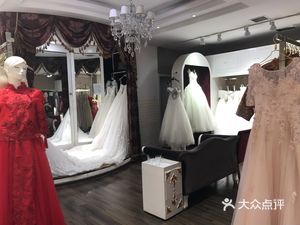 开一家婚纱礼服店要多少钱_婚纱礼服