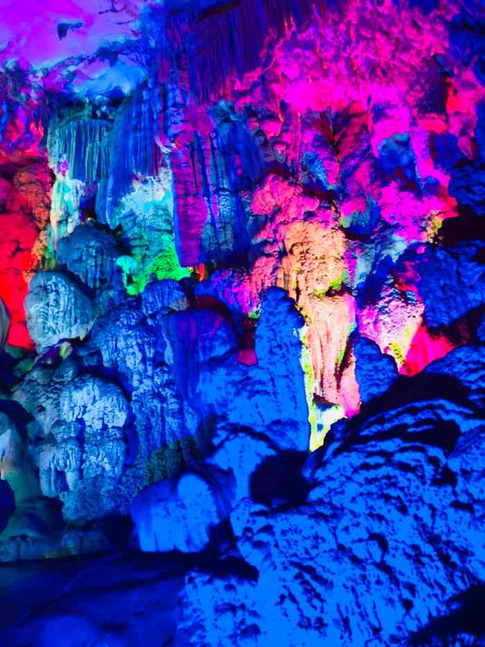 黄果树神龙洞-"来旅游的,来散心的,风景挺美,就是自己