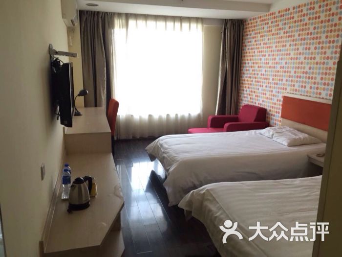 如家快捷酒店(太原建设路火车南站店)如家酒店(建南店)图片 - 第1张