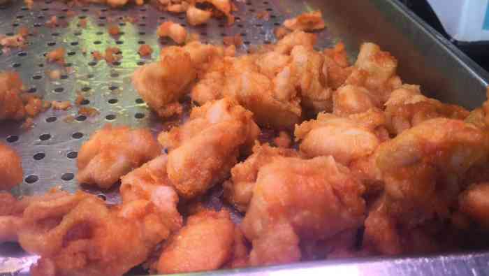 鸡公子御膳叉骨炸鸡-"下雨天,旁边复印店复印东西,闻见香味儿,.