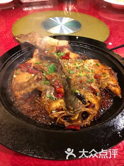 铁板鲈鱼