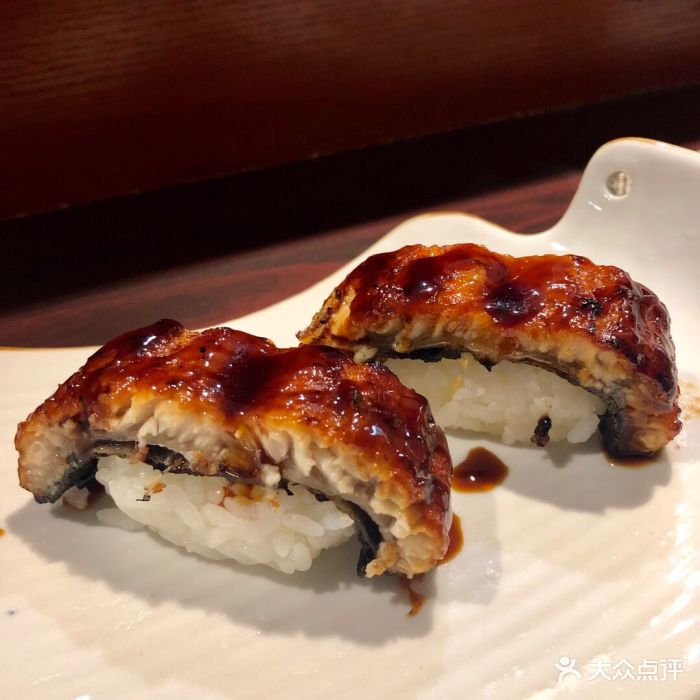 鳗鱼手握
