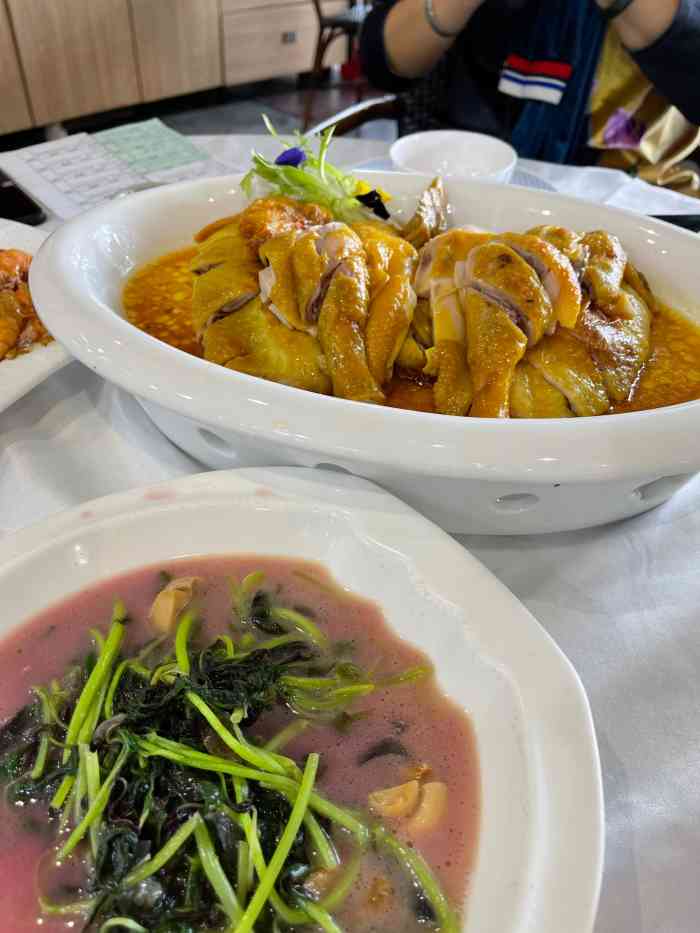 东江海鲜酒家(沿江中路店)