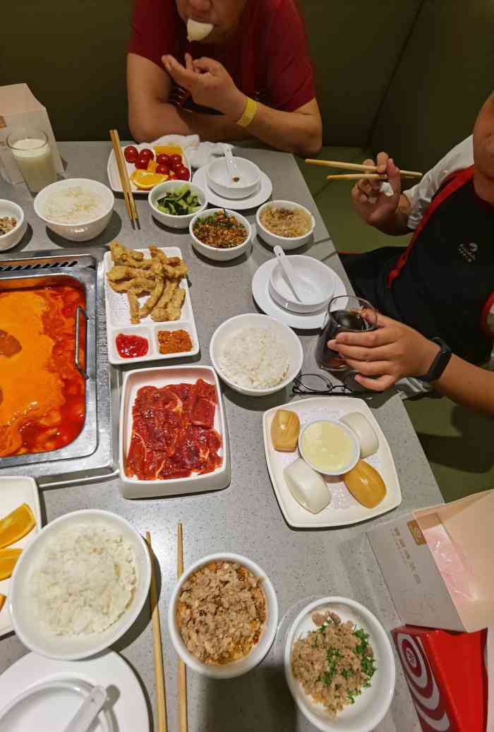 海底捞火锅(东二环店)-"海底捞东二环泰禾广场店,位于