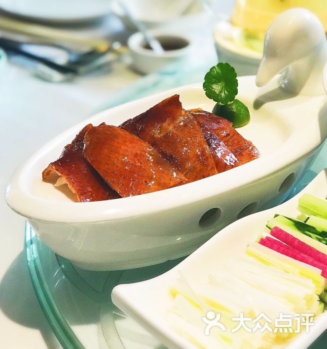 观海酒家(山顶店)广式片皮鸭图片 第673张