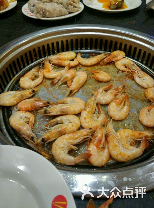 金鲨海鲜自助餐厅_冠菌海鲜肥牛自助火锅_金筷子海鲜自助(2)