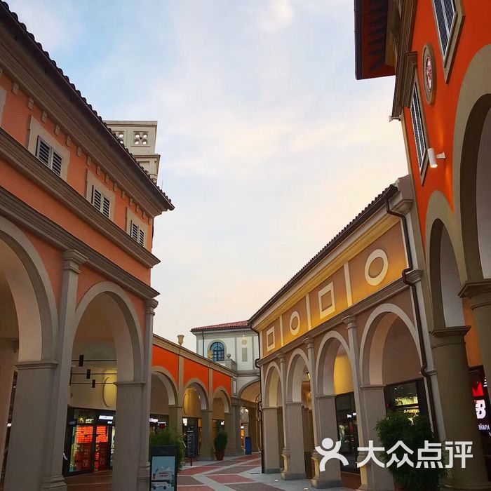 佛罗伦萨小镇武汉名品奥特莱斯