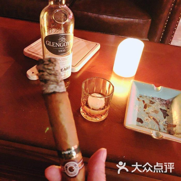 燃cigar club威士忌雪茄吧