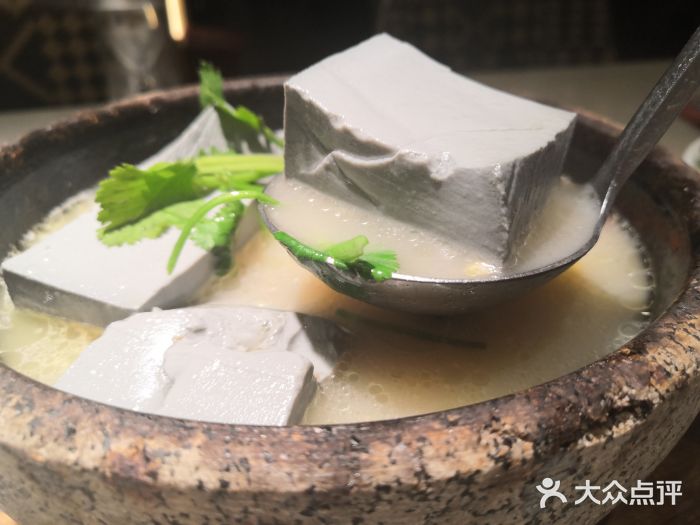 长寿乡石磨手工黑豆腐