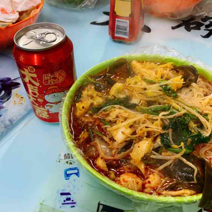 刘文祥大碗麻辣烫(哈尔滨总店)-"【环境】:街面上,,一